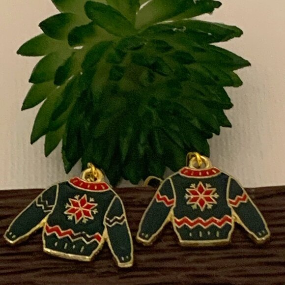 Ugly Sweater Earrings, Christmas Earrings, Holiday Earrings, Gift Idea, Sweater - Picture 2 of 4